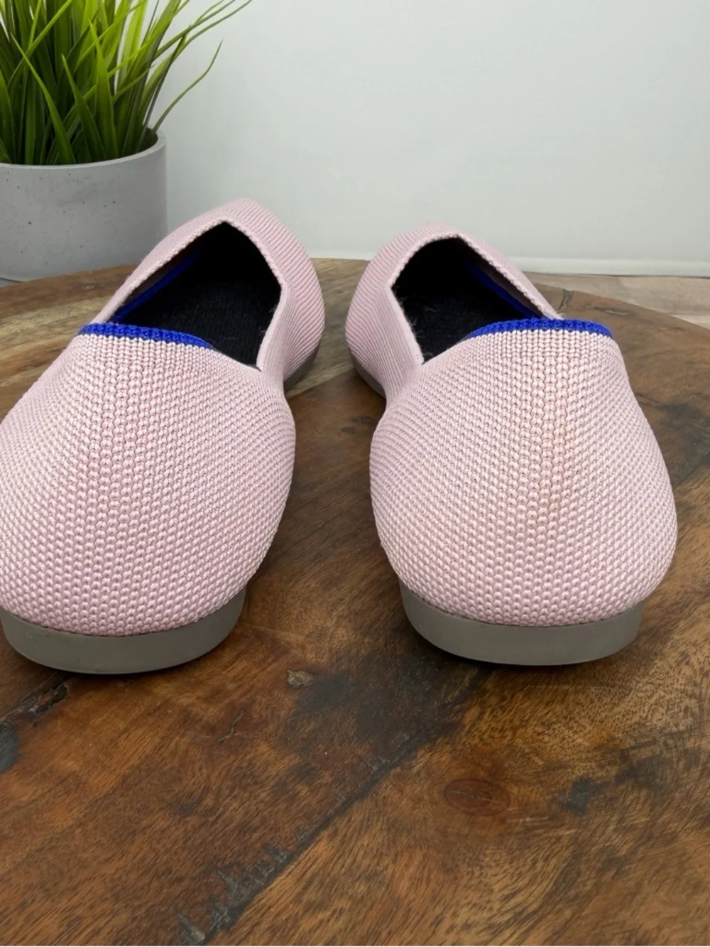 Rothy's Pointed Knit Flats in Petal Pink - Size: W 7.5 - Picture 5 of 7
